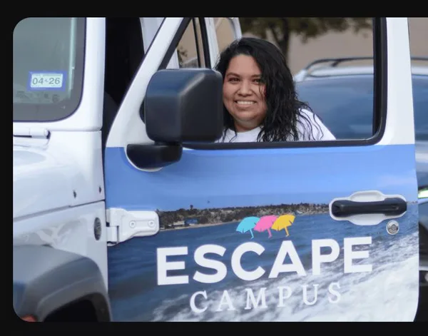 Earn money from Car Wrap advertising campaigns with Nickelytics